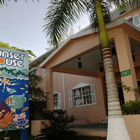 乔治城 Sunset House酒店 外观 照片